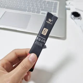 [푸름웰니스] 프리미엄 6년근 홍삼스틱 3mg x 100포 — 4점을 준 리뷰어가 2022년 4월 올린 사용 사진