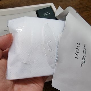 리브얼 | LIVALL 바이오셀룰로오스 마스크 레스트 앤 글로우 33ml  x 3개입 — 5점을 준 리뷰어가 2022년 6월 올린 사용 사진