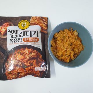 한성기업 무볼레 왕건더기 볶음밥 묵은지삼겹살 — 5점을 준 리뷰어가 2021년 10월 올린 사용 사진
