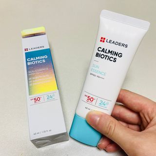 리더스코스메틱 리더스 카밍 바이오틱스 선 에센스 SPF 50+ PA++++ — 5점을 준 리뷰어가 2022년 8월 올린 사용 사진