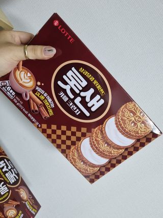롯데제과 롯샌 카페크런치 — 5점을 준 리뷰어가 2021년 10월 올린 사용 사진