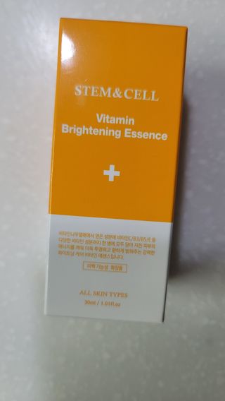 체르엠 스템앤셀 비타민 브라이트닝 에센스 30ml 1개 — 5점을 준 리뷰어가 2022년 2월 올린 사용 사진