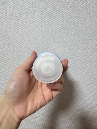 나우 [리브엠]피부 속부터 겹겹이, 촘촘하게! 워터핏8중 수분착붙 크림 — 4.5점을 준 리뷰어가 2024년 12월 올린 사용 사진