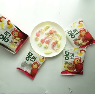 폭신 쫄깃 식감 로맨스, 몽키나나 젤리 8봉지 — 5점을 준 리뷰어가 2021년 2월 올린 사용 사진