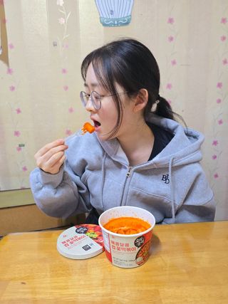 프리 [요리궁리] 타입 B (매콤,치즈,매콤까르보) 꽃떡볶이 6개입 세트 — 5점을 준 리뷰어가 2025년 2월 올린 사용 사진