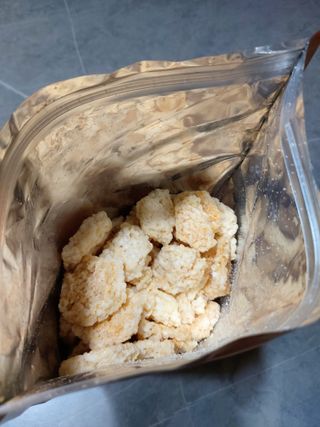 미즈꼬레아 치즈맛 누룽지크리스피 — 5점을 준 리뷰어가 2022년 2월 올린 사용 사진