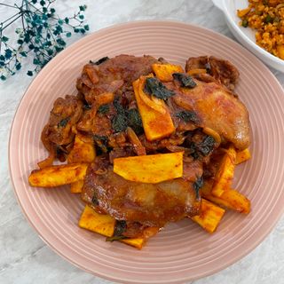 (주)마니커 마니커 춘천식 닭갈비 [냉동 500g] — 5점을 준 리뷰어가 2022년 11월 올린 사용 사진