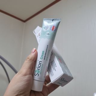 건선/아토/습진/민감성 피부 천연보습진정크림 소리온 크림 & 센시티브 크림 50g — 5점을 준 리뷰어가 2022년 3월 올린 사용 사진