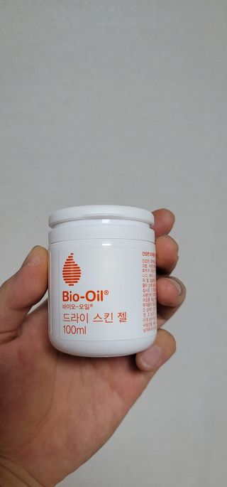 바이오오일 [바이오-오일] 드라이 스킨 젤 100ml — 5점을 준 리뷰어가 2021년 8월 올린 사용 사진