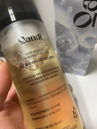 헤어플러스 콴디 아침세안제 폼클렌징 퓨어 어니스티 모닝클렌저 — 5점을 준 리뷰어가 2021년 3월 올린 사용 사진