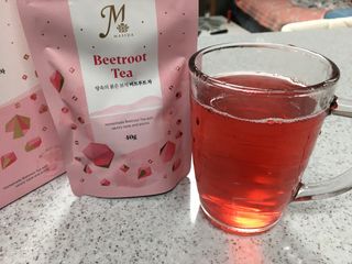 마시다 매혹적인 붉은 빛이 입안 가득히, 비트루트차 — 4점을 준 리뷰어가 2021년 3월 올린 사용 사진