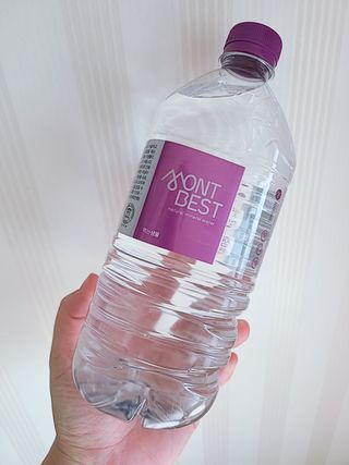몽베스트 MONTBEST 1L 12입 — 5점을 준 리뷰어가 2022년 2월 올린 사용 사진
