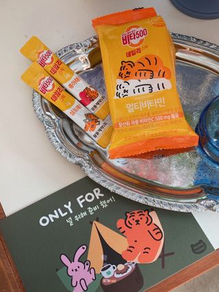 광동생활건강 [광동] 비타500데일리스틱  ★빼빼로데이★ 30포+70포+ 뚱랑이스티커+빼빼로+쇼핑백 — 5점을 준 리뷰어가 2022년 11월 올린 사용 사진