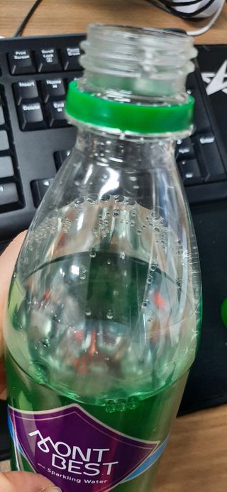 몽베스트 Montbest with Sparkling water Plain 20병 — 5점을 준 리뷰어가 2023년 1월 올린 사용 사진