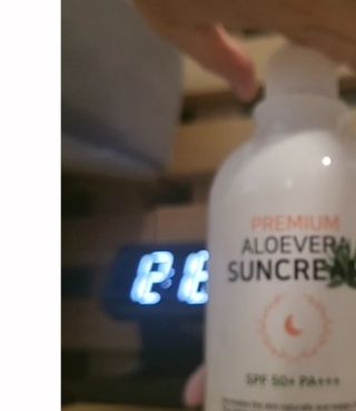 [닥터문] 프리미엄 알로에베라 선크림 500ml — 5점을 준 리뷰어가 2022년 6월 올린 사용 사진