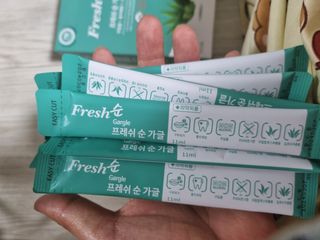 에프에이치아이코리아 Fresh순 프로폴리스 무알콜 일회용 가글 11ml 10개입 — 5점을 준 리뷰어가 2021년 5월 올린 사용 사진