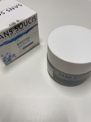 산수시 아쿠아 베네핏 24h 수부지 물광 속건조 수분크림 50ml — 5점을 준 리뷰어가 2021년 7월 올린 사용 사진
