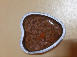 비타크래프트 조에시 하트캔 85g 강아지 습식캔 10캔 — 5점을 준 리뷰어가 2021년 7월 올린 사용 사진