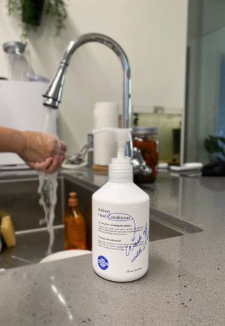 [블랑코클리닝] 키친 핸드컨디셔너 250ml — 5점을 준 리뷰어가 2022년 8월 올린 사용 사진