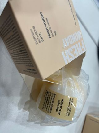 소담스퀘어 상암 Evreryday Bath Bomb Day7(에브리데이 배쓰밤 데이7) / 7종 중 2종 랜덤발송 — 5점을 준 리뷰어가 2022년 11월 올린 사용 사진