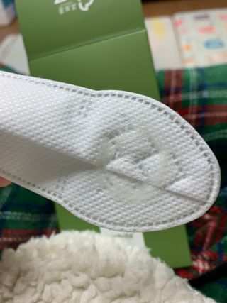코보콩 에어슈즈 강아지 일회용 신발 소용량 패키지 20매 초경량  미끄럼방지 실내외 겸용 — 4.5점을 준 리뷰어가 2022년 2월 올린 사용 사진