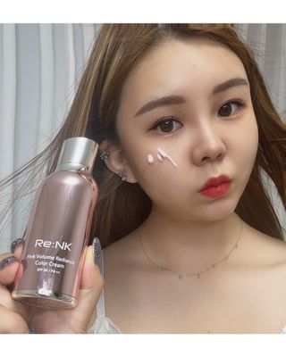 Re:NK 리엔케이 핑크 볼륨 래디언스 컬러크림 — 5점을 준 리뷰어가 2021년 7월 올린 사용 사진