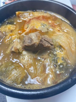 요리반상회 용문해장국 2팩 + 뚝배기 1개 — 5점을 준 리뷰어가 2021년 3월 올린 사용 사진