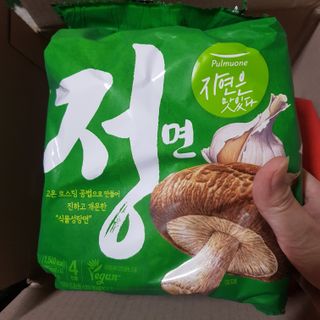 [풀무원] 자연은맛있다 정면, 백면, 홍면  세트 — 5점을 준 리뷰어가 2021년 4월 올린 사용 사진
