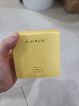 산다화 비타민씨 화이트닝 토너 패드 — 5점을 준 리뷰어가 2023년 9월 올린 사용 사진