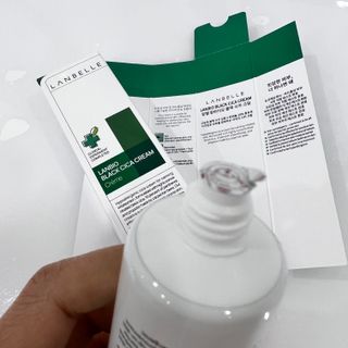 랑벨 랑바이오 블랙 시카 크림 50ml(블랙비 프로폴리스, 시카 4종, 판테놀 10 함유) — 5점을 준 리뷰어가 2023년 2월 올린 사용 사진