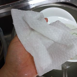 부직포나라 중금속유해물질ZERO 뜯어쓰는 주방 일회용수세미 60매 2매 — 5점을 준 리뷰어가 2022년 9월 올린 사용 사진