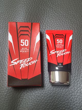 약손명가코스메틱 에오스보떼 스피드터치 선크림 50ml — 4점을 준 리뷰어가 2021년 8월 올린 사용 사진