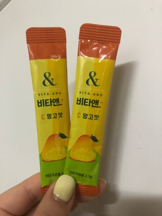 비타앤C 레몬맛, 망고맛 — 4.5점을 준 리뷰어가 2021년 4월 올린 사용 사진