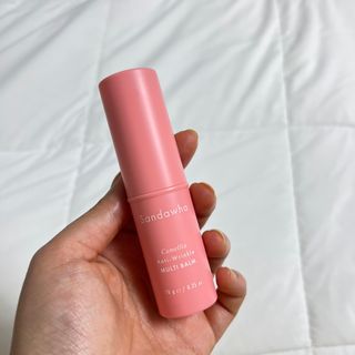 스킨큐어 산다화 카멜리아 안티 링클 멀티밤 — 5점을 준 리뷰어가 2022년 11월 올린 사용 사진