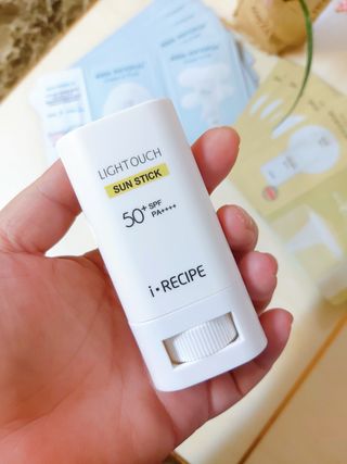 아이레시피 라이트터치 선스틱 15g (SPF50+, PA++++) — 5점을 준 리뷰어가 2023년 2월 올린 사용 사진