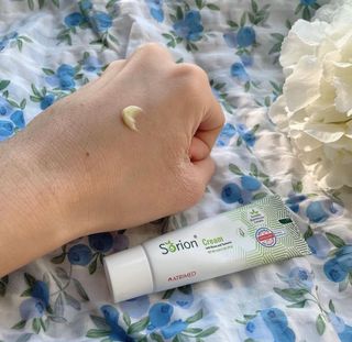 건선/아토/습진/민감성 피부 천연보습진정크림 소리온 크림 & 센시티브 크림 50g — 5점을 준 리뷰어가 2022년 3월 올린 사용 사진