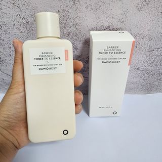 로우퀘스트 베리어 인핸싱 토너투에센스 200ml — 5점을 준 리뷰어가 2023년 11월 올린 사용 사진