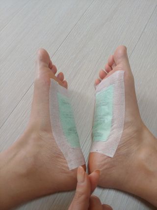 [레제르] 아로마 수액패치 발패치 30매입 -라벤더향/유칼립투스향/대나무향 — 5점을 준 리뷰어가 2022년 11월 올린 사용 사진
