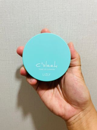 리즐리 씨슬릭 톤업 쿨링 쿠션 15g — 3점을 준 리뷰어가 2021년 7월 올린 사용 사진
