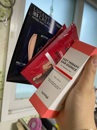 썸헤어 / SUMHAIR 썸헤어 실키 테라피 헤어 에센스 — 4.5점을 준 리뷰어가 2021년 7월 올린 사용 사진