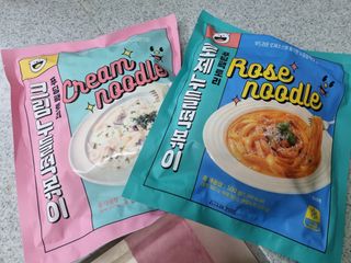 [푸딩팩토리] 로제누들떡볶이 500g / 까르보나라크림누들떡볶이 500g — 5점을 준 리뷰어가 2022년 8월 올린 사용 사진