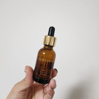 스킨큐어 산다화 비타민c 화이트닝 에센스 30ml — 5점을 준 리뷰어가 2023년 10월 올린 사용 사진