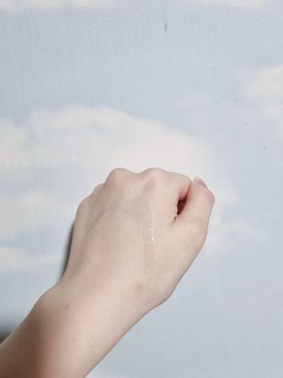 스킨1004 [SKIN1004] 마다가스카르 센텔라 라이트 클렌징 오일 200ml — 5점을 준 리뷰어가 2024년 8월 올린 사용 사진