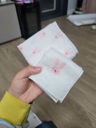 달퐁 레빗스카프손수건세트 — 5점을 준 리뷰어가 2021년 5월 올린 사용 사진