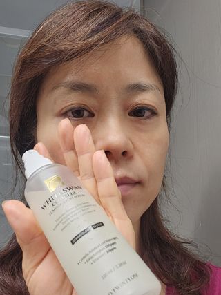 오투에니원 화이트스완 센텔라 루미너스 미스트 세럼 100ml — 4점을 준 리뷰어가 2023년 1월 올린 사용 사진