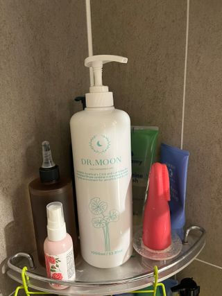 [닥터문] 센텔라 시카케어 화이트머스크 바디워시 1000ml — 5점을 준 리뷰어가 2024년 8월 올린 사용 사진