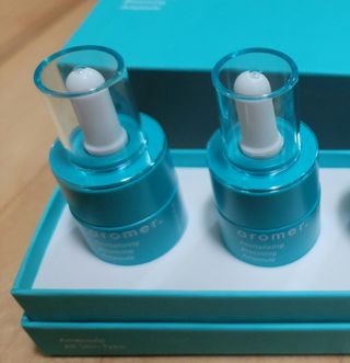 아로메르 리바이탈라이징 블루밍 앰플 10ml x 4ea — 5점을 준 리뷰어가 2021년 8월 올린 사용 사진