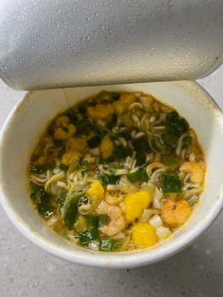NISSIN 닛신 컵누들  4종 - 씨푸드오리지날, 씨푸드 스파이시, 씨푸드 커리, 씨푸드 XO소스 — 5점을 준 리뷰어가 2021년 12월 올린 사용 사진