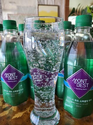 몽베스트 Montbest with Sparkling water Plain 20병 — 5점을 준 리뷰어가 2023년 2월 올린 사용 사진