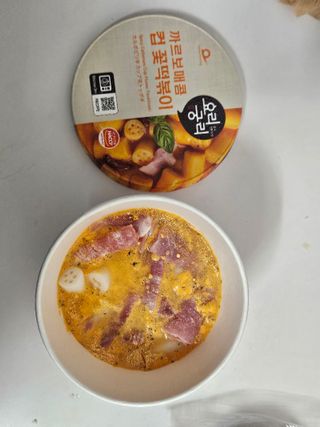 나우  [요리궁리] B타입 ( 매콤, 치즈, 매콤까르보 ) 꽃떡볶이 6개입 세트 — 5점을 준 리뷰어가 2025년 3월 올린 사용 사진